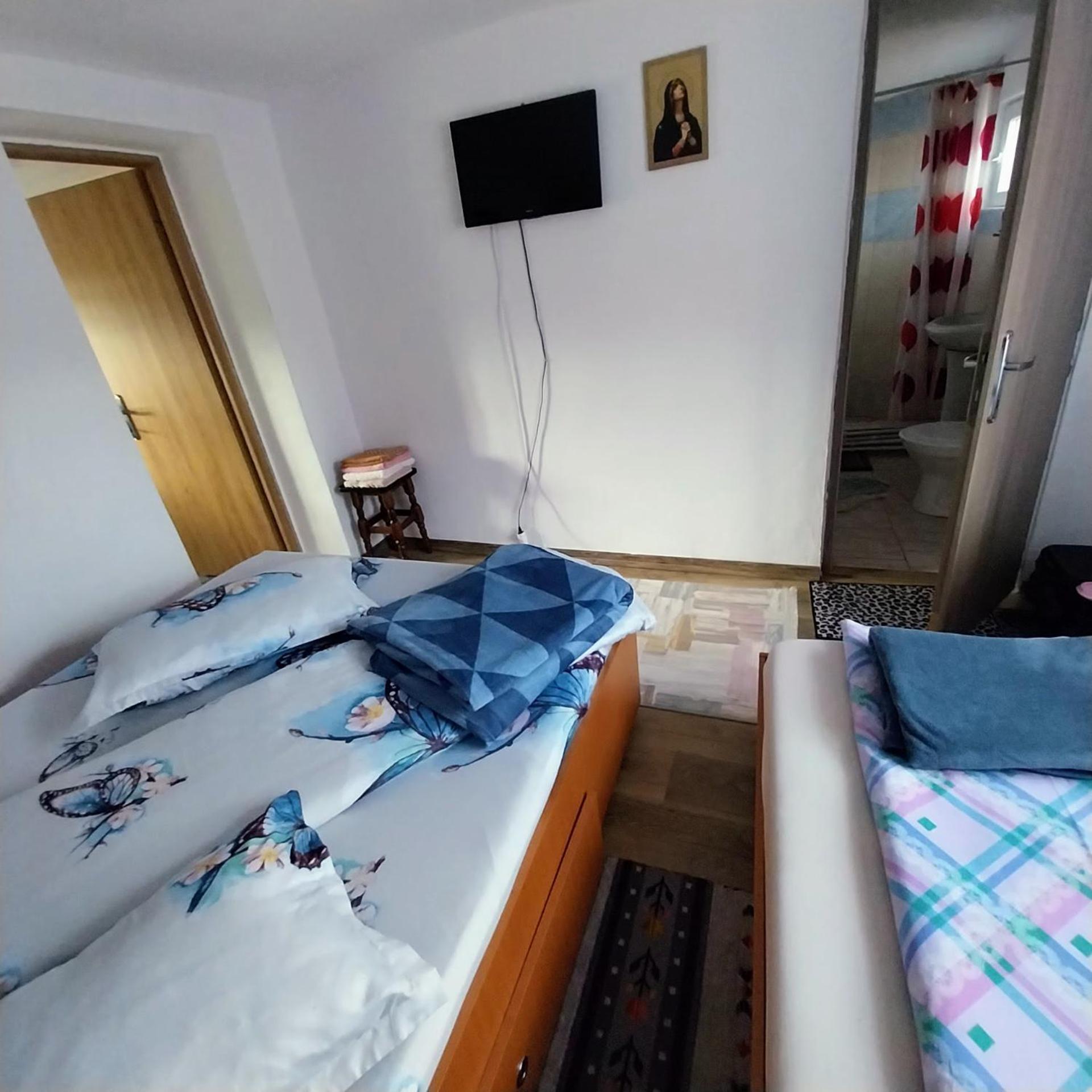Casa Andreea Hotell Novaci-Străini Eksteriør bilde