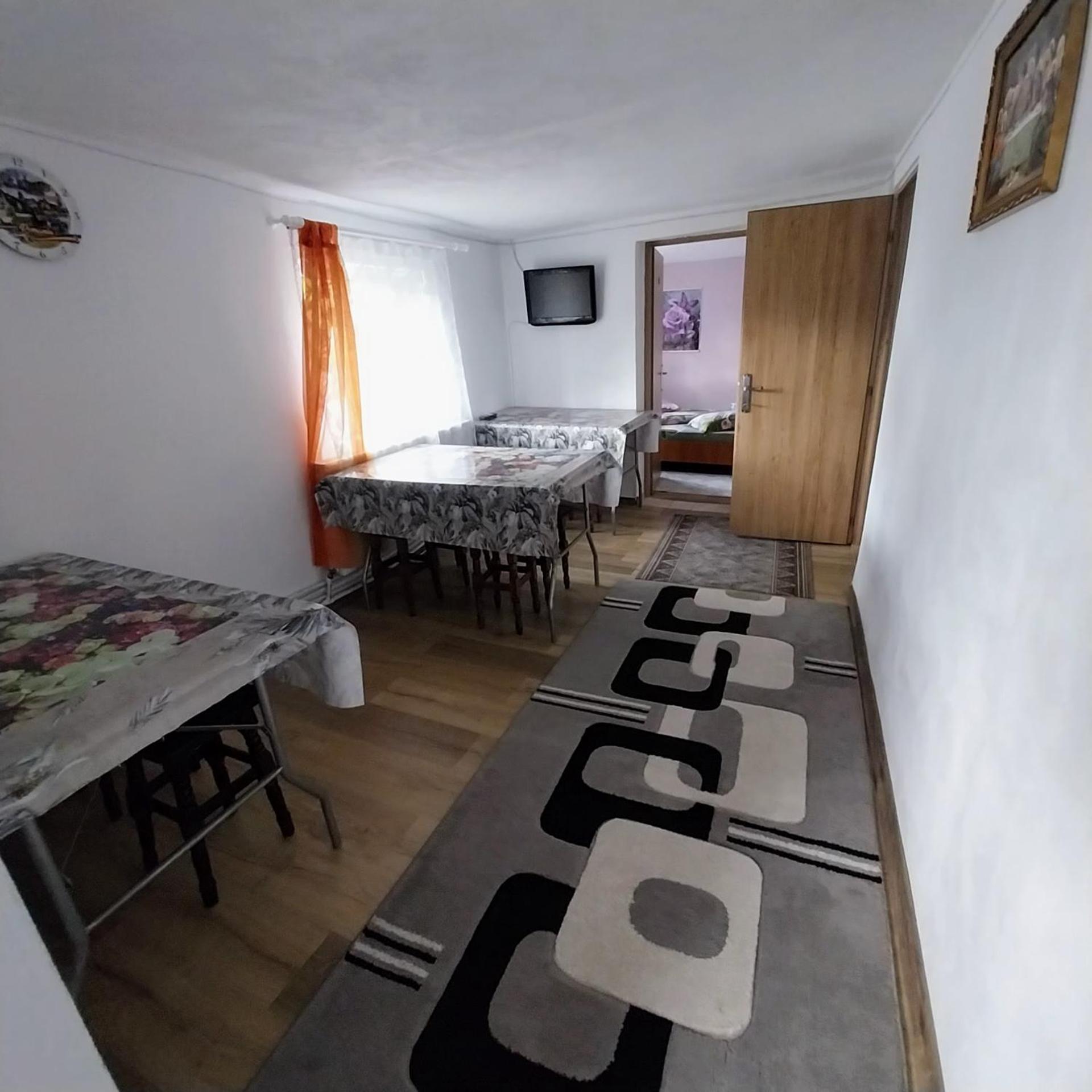Casa Andreea Hotell Novaci-Străini Eksteriør bilde